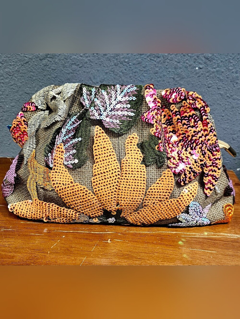 Sequined Floral Embroidery Clutch Purse Burlap Zipper Closure
